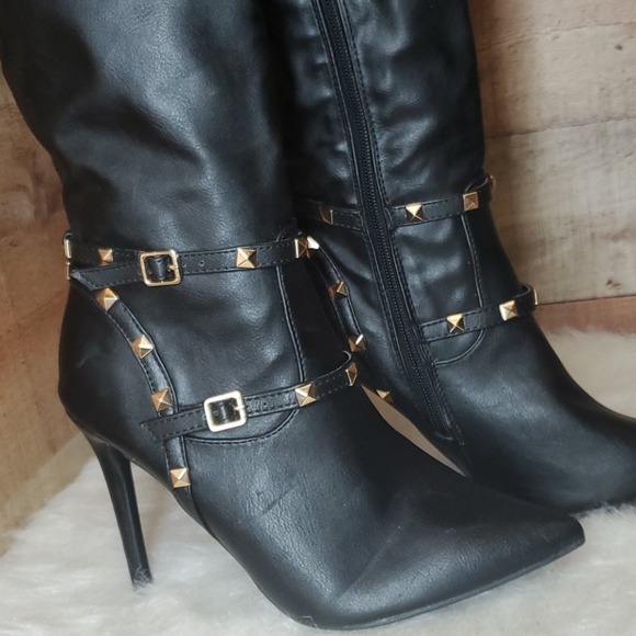 Anne Michelle - Picture 3 of 14